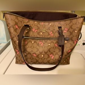 Coach Butterfly Gallery Tote